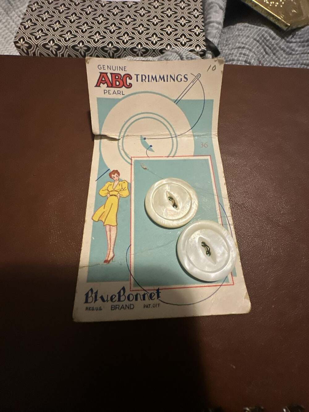 Vintage Blue Bonnet Brand Genuine Pearl Trimmings Buttons on Original Card